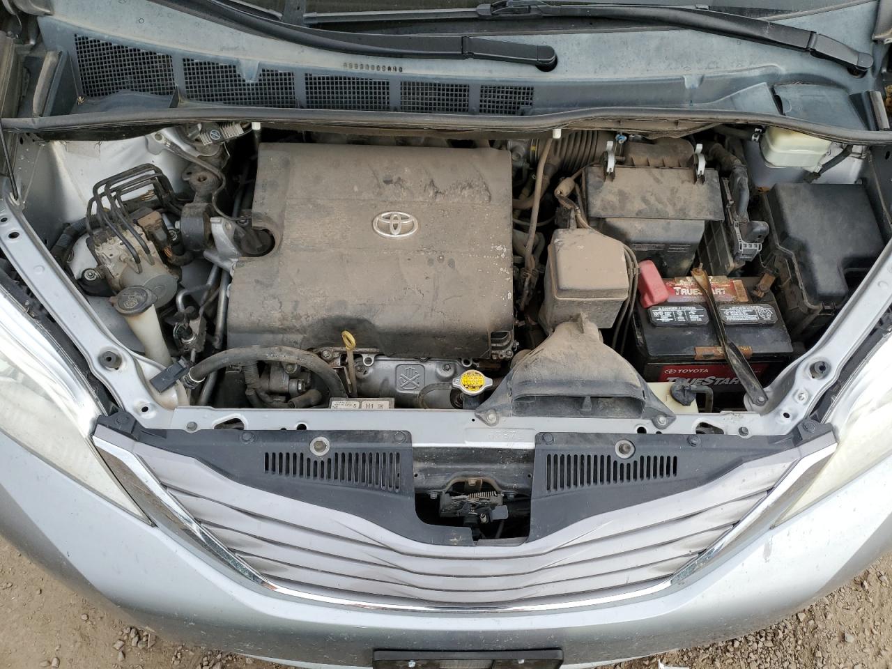 2015 Toyota Sienna Xle VIN: 5TDYK3DC5FS670233 Lot: 86102475