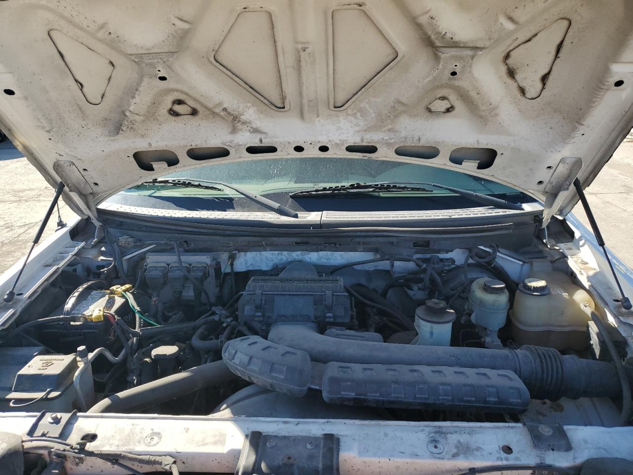 2005 Ford F150 VIN: 1FTPX14595NA15158 Lot: 82333945