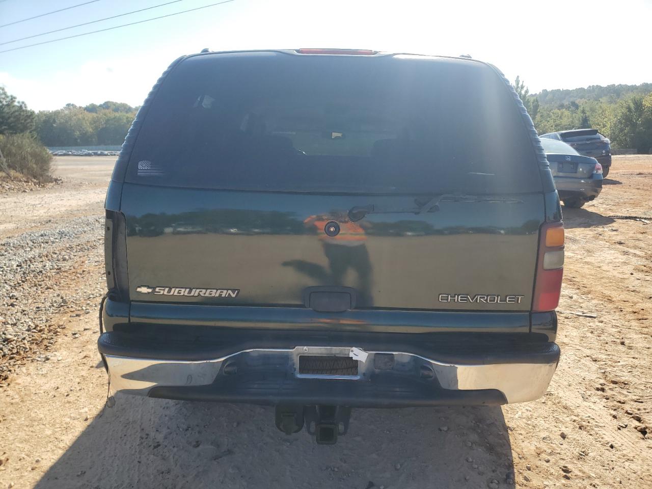 2002 Chevrolet Suburban C1500 VIN: 1GNEC16Z72J312376 Lot: 81960775