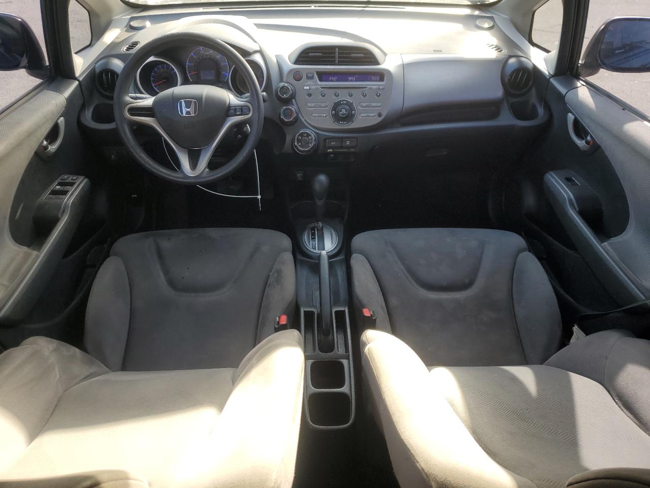 2013 Honda Fit VIN: JHMGE8H30DC042118 Lot: 85921785