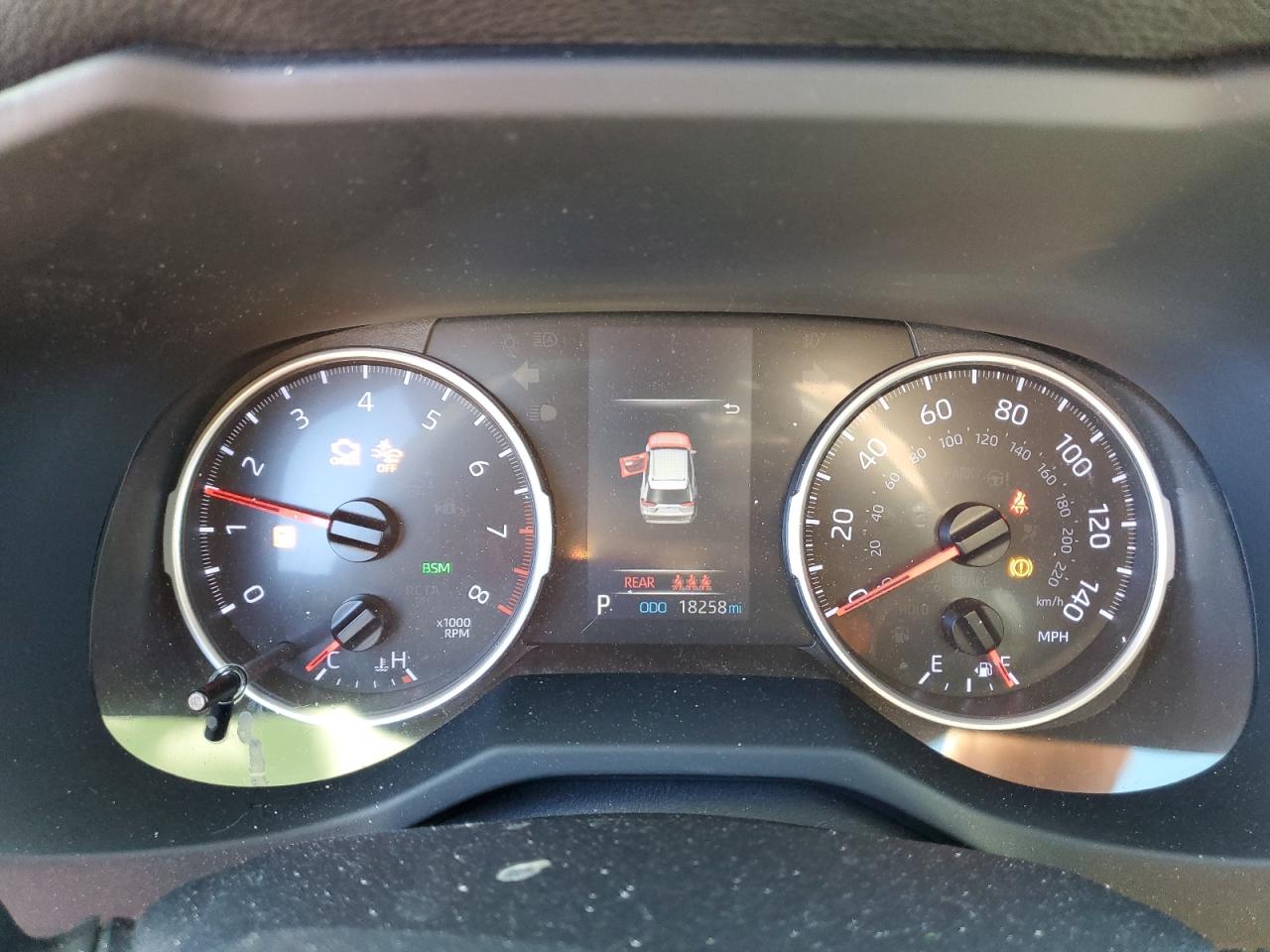 2019 Toyota Rav4 Xle Premium VIN: JTMA1RFV7KD005667 Lot: 82223105