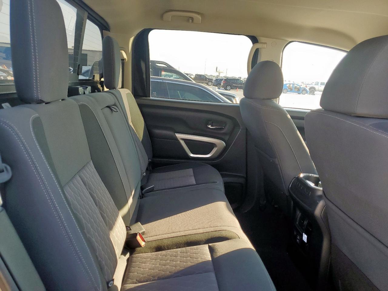 2024 Nissan Titan Sv VIN: 1N6AA1EF7RN116992 Lot: 84390105