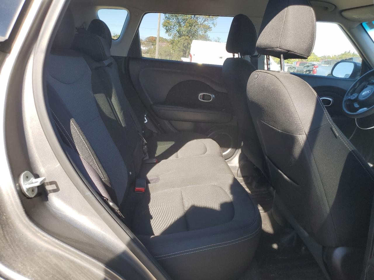 2018 Kia Soul + VIN: KNDJP3A52J7511617 Lot: 87119925