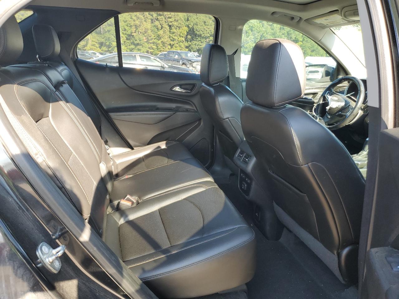 2019 Chevrolet Equinox Premier VIN: 2GNAXNEV3K6105876 Lot: 84607255