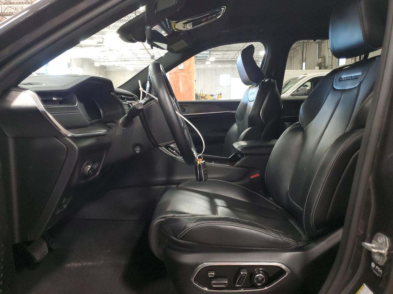 2022 Jeep Grand Cherokee Overland VIN: 1C4RJHDG2N8561013 Lot: 85602455