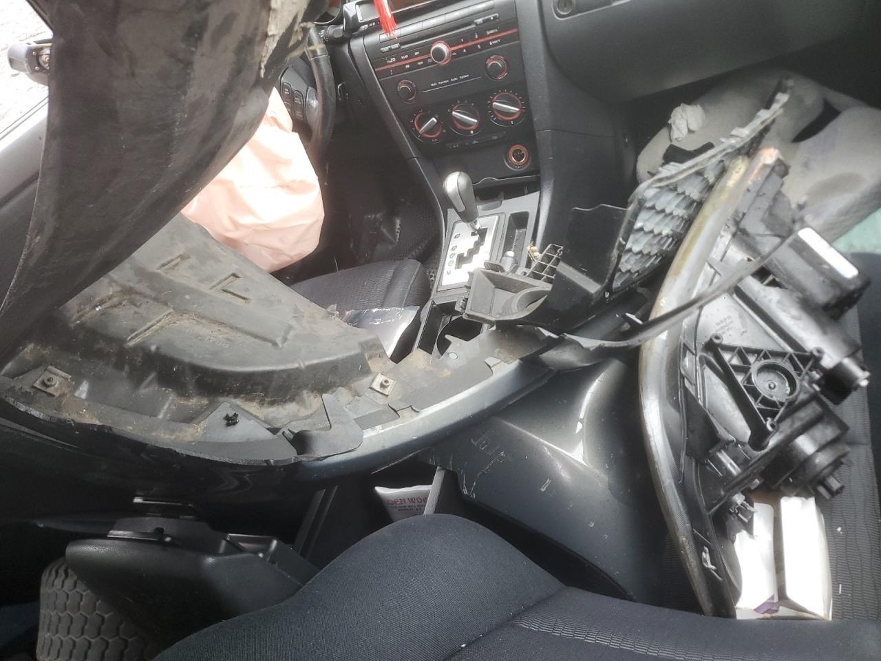 2008 Mazda 3 I VIN: JM1BK32G581123460 Lot: 82468815