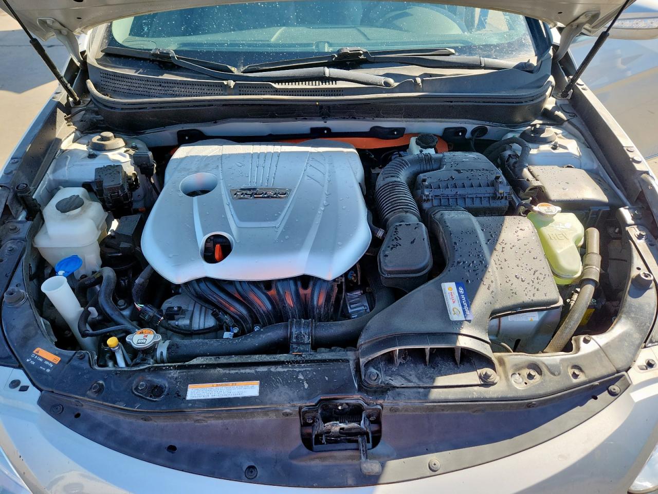 2015 Hyundai Sonata Hybrid VIN: KMHEC4A4XFA135622 Lot: 82300915