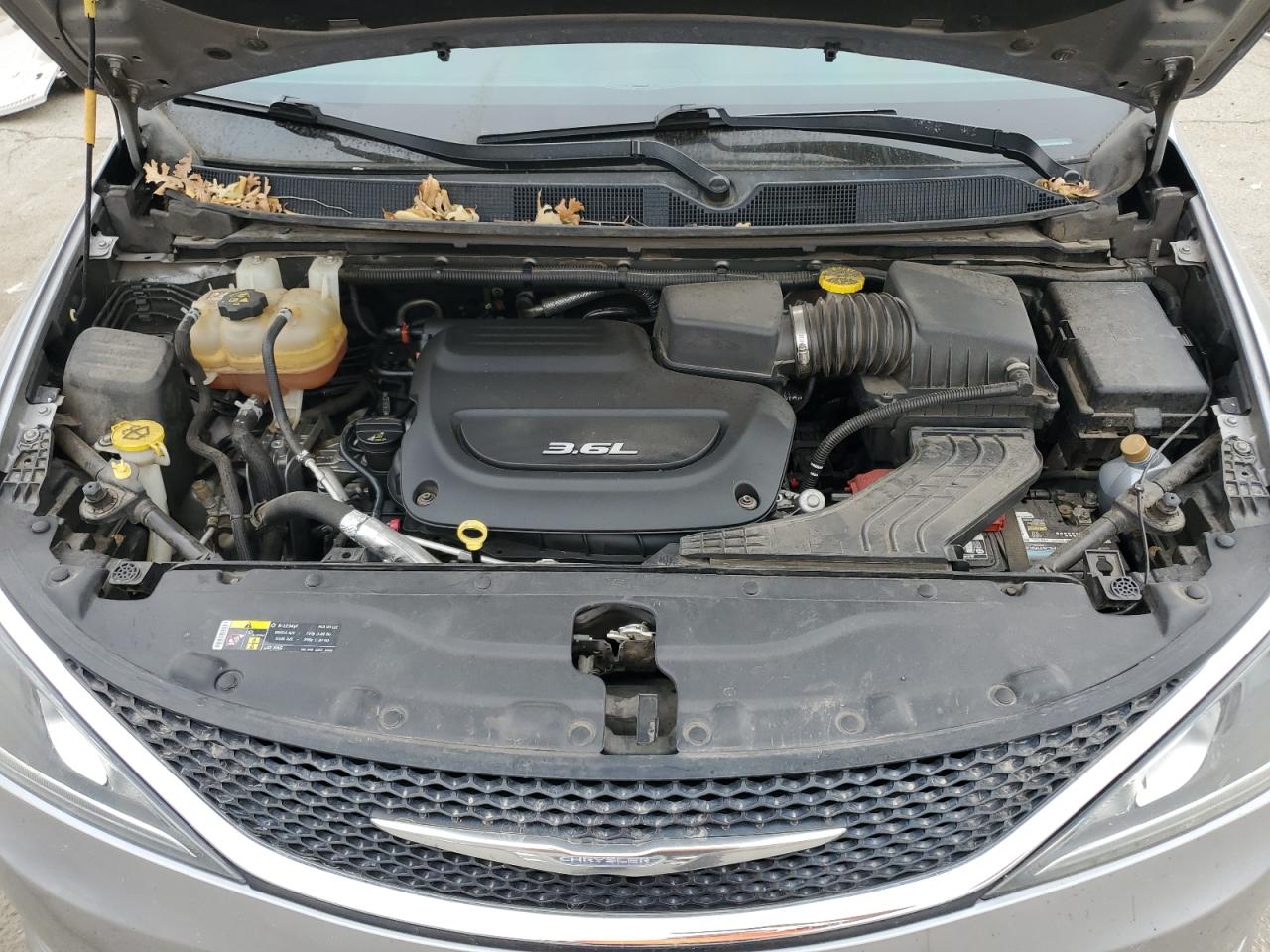 2017 Chrysler Pacifica Touring L VIN: 2C4RC1BG4HR530374 Lot: 85569015