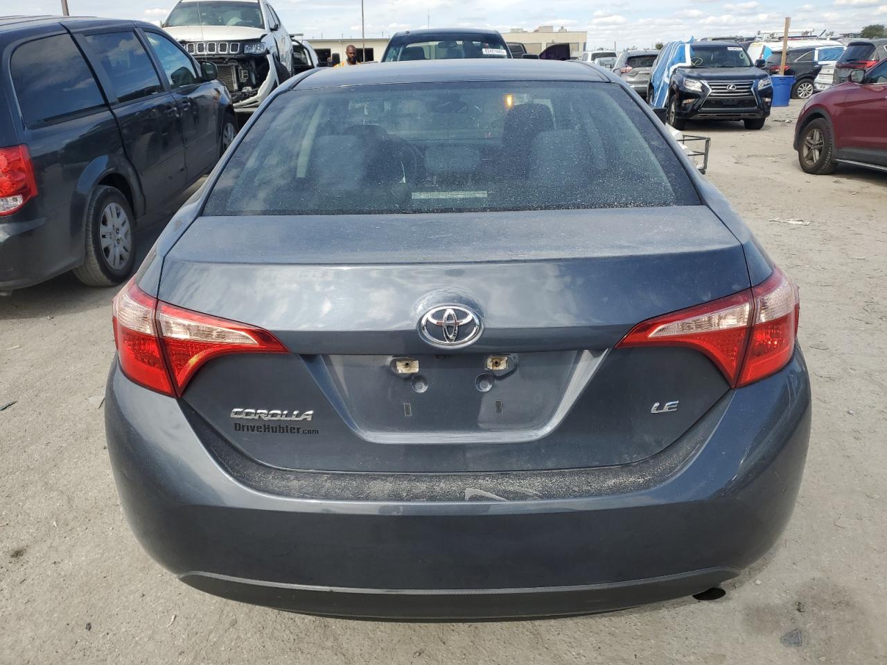 2018 Toyota Corolla L VIN: 5YFBURHE3JP756804 Lot: 85856835