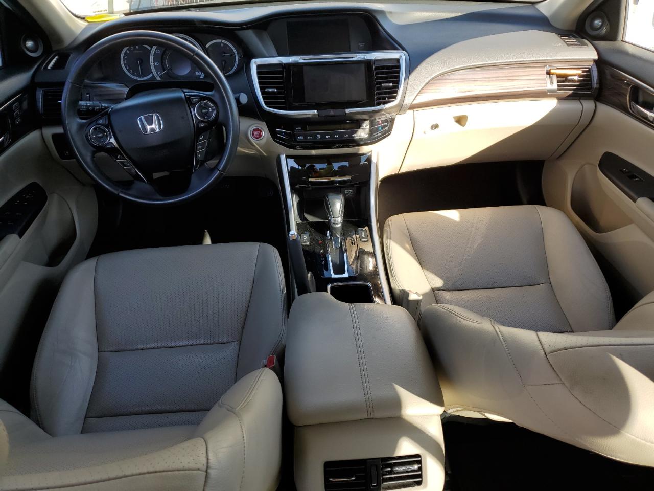 2016 Honda Accord Touring VIN: 1HGCR3F97GA015143 Lot: 85750405