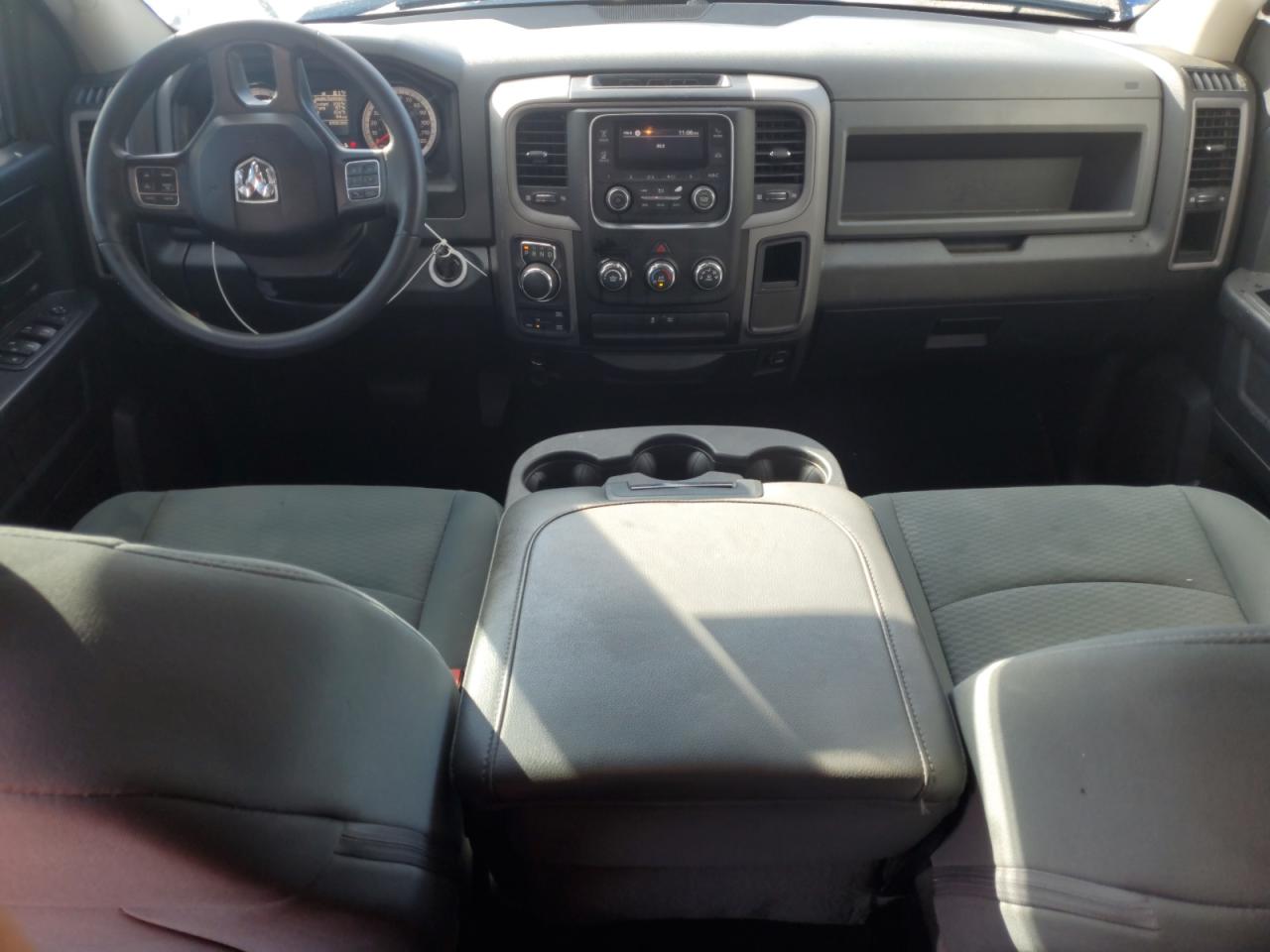 2018 Ram 1500 St VIN: 1C6RR7FG5JS352756 Lot: 87257575