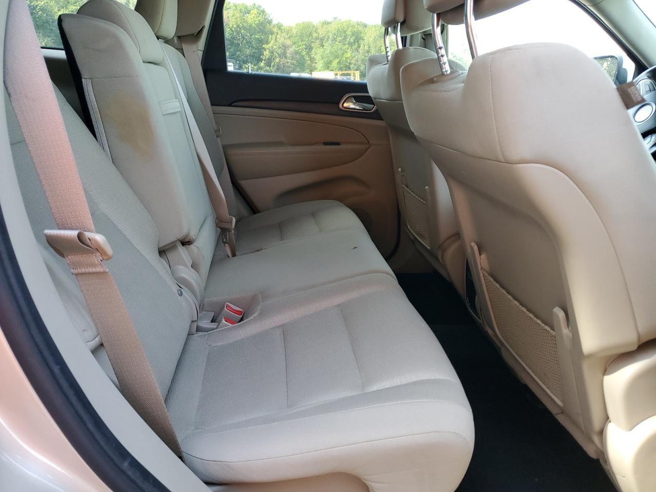 2014 Jeep Grand Cherokee Laredo VIN: 1C4RJFAG0EC268877 Lot: 81973285