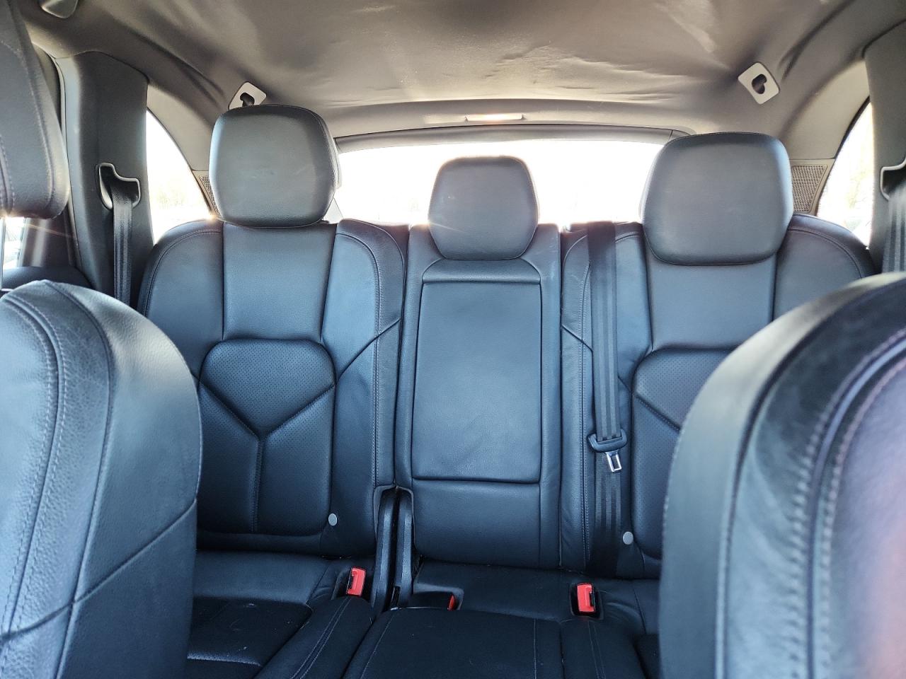 2014 Porsche Cayenne S VIN: WP1AB2A23ELA59297 Lot: 82563775