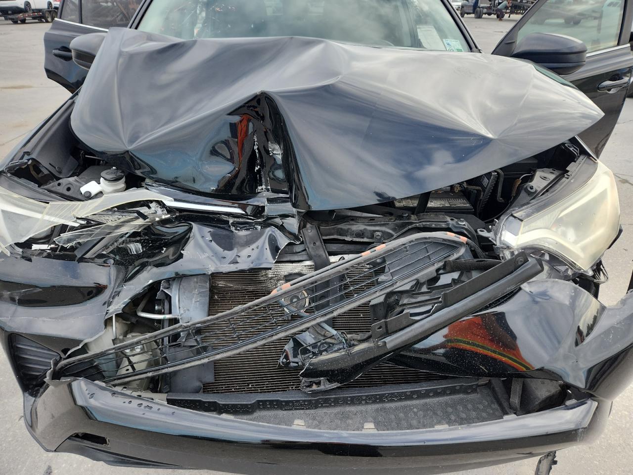 2018 Toyota Rav4 Le VIN: 2T3ZFREVXJW507600 Lot: 81991685