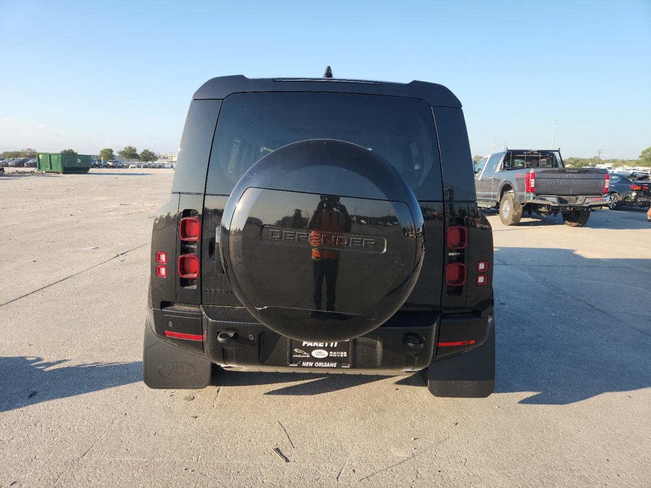 2025 Land Rover Defender 110 X-Dynamic Se VIN: SALE27EU7S2463970 Lot: 85706435