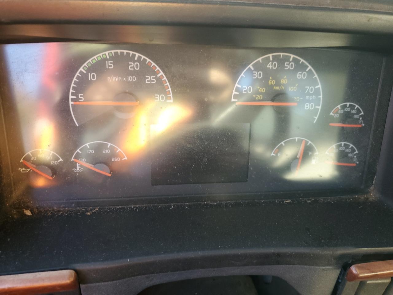 2007 Volvo Vnm - Semi Truck VIN: 4V4MC9GF67N395892 Lot: 85591255