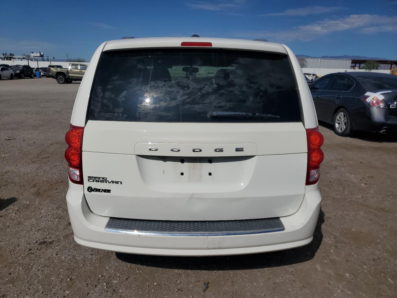 2013 Dodge Grand Caravan Sxt VIN: 2C4RDGCG9DR561645 Lot: 89516965