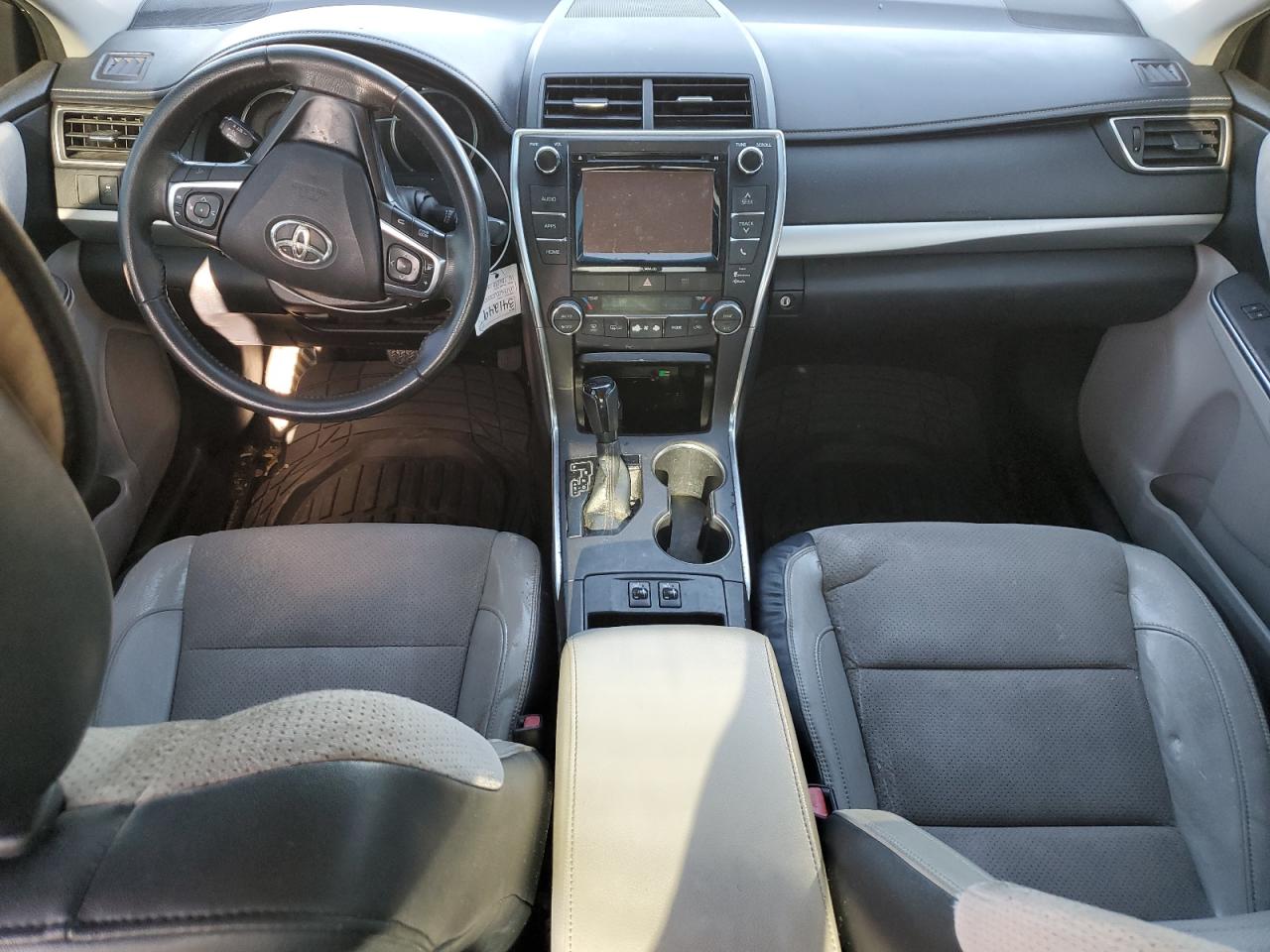 2016 Toyota Camry Le VIN: 4T1BF1FK3GU523355 Lot: 84909885