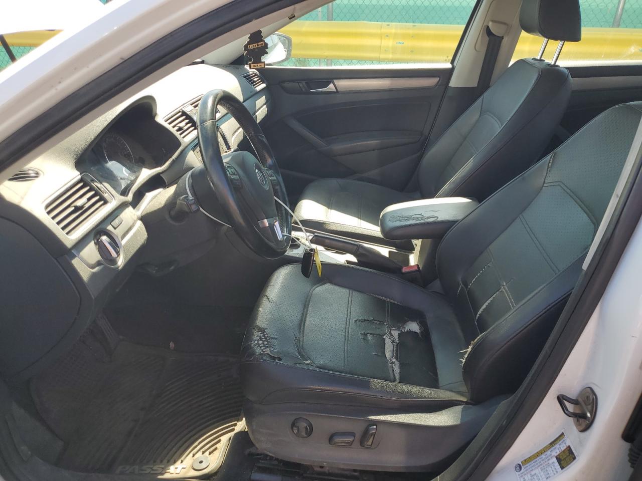 2014 Volkswagen Passat Se VIN: 1VWBP7A39EC019865 Lot: 86112345