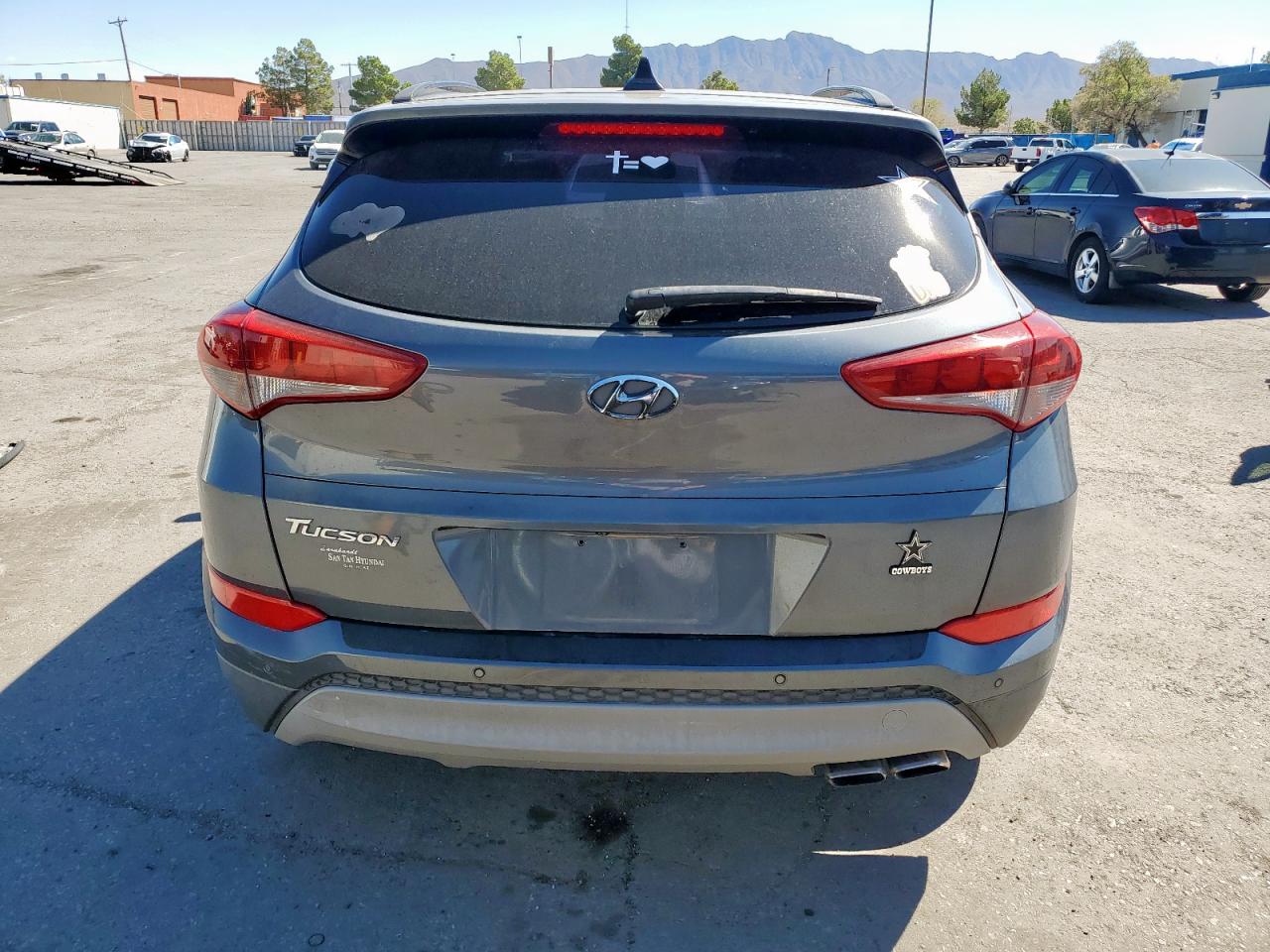 2018 Hyundai Tucson Value VIN: KM8J33A25JU702530 Lot: 85564975