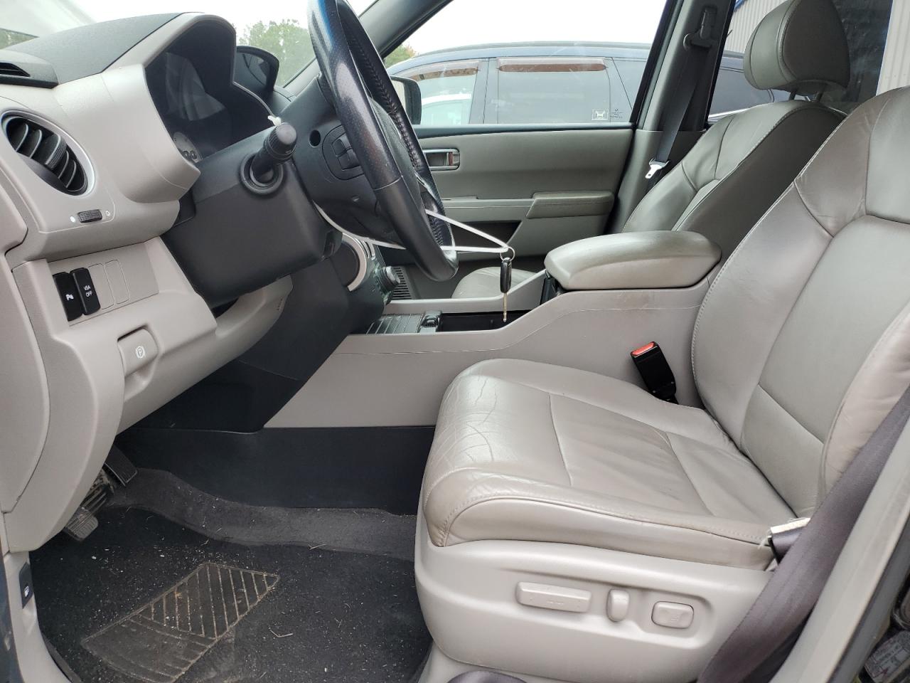 2011 Honda Pilot Touring VIN: 5FNYF4H95BB070948 Lot: 85711765