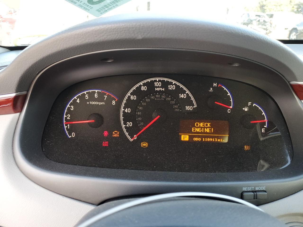 2006 Hyundai Azera Se VIN: KMHFC46F86A083308 Lot: 84733895