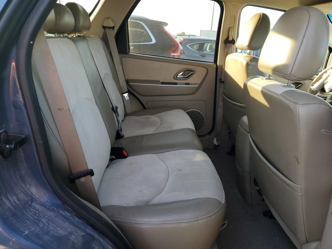 2005 Mercury Mariner VIN: 4M2CU57155DJ08282 Lot: 82220185