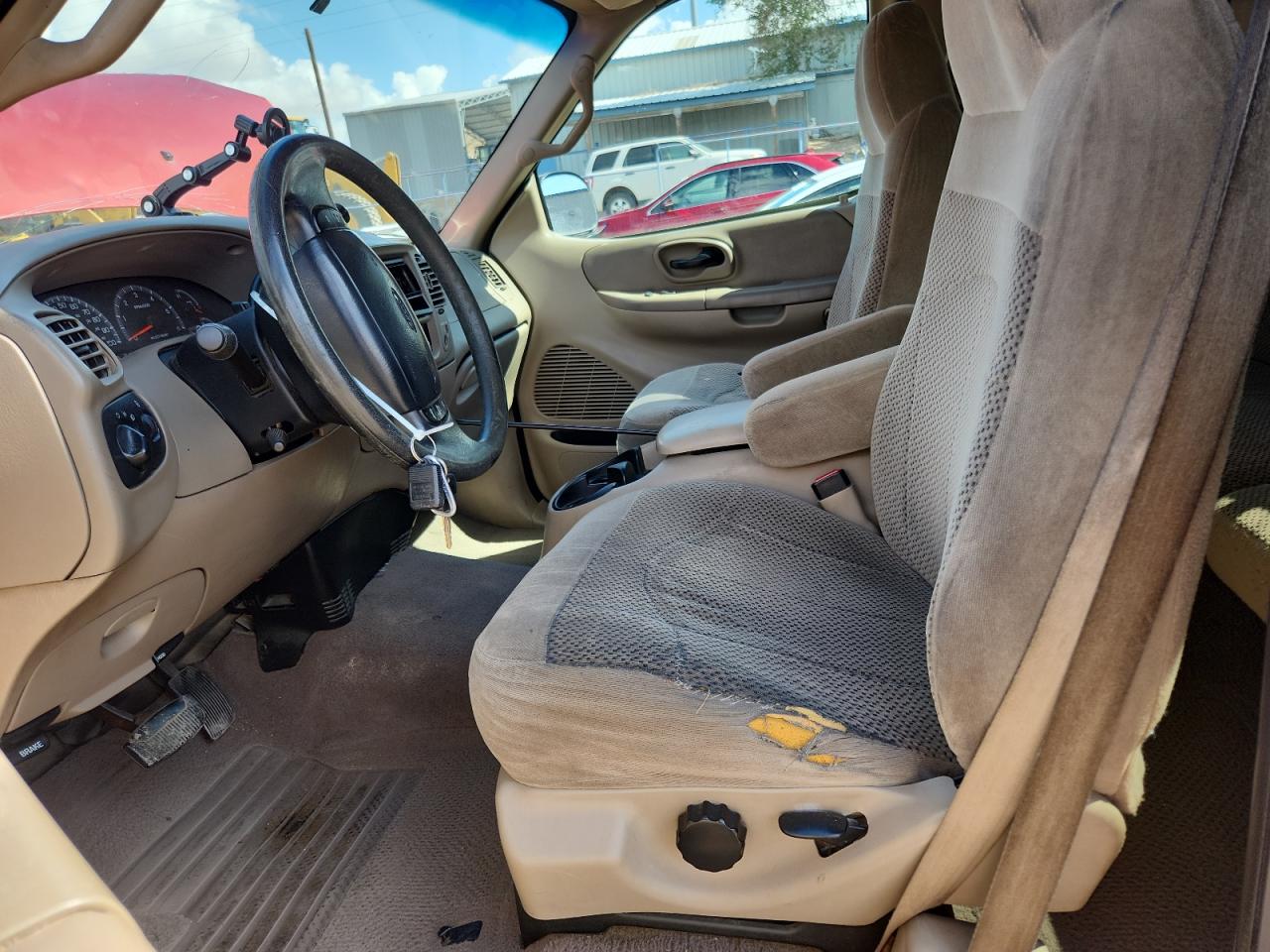 2000 Ford F150 VIN: 1FTRX07L7YKA25495 Lot: 84915535