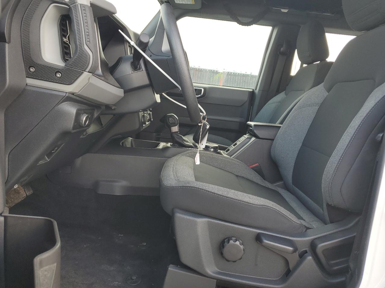 2021 Ford Bronco Base VIN: 1FMDE5DH7MLA97679 Lot: 84212615