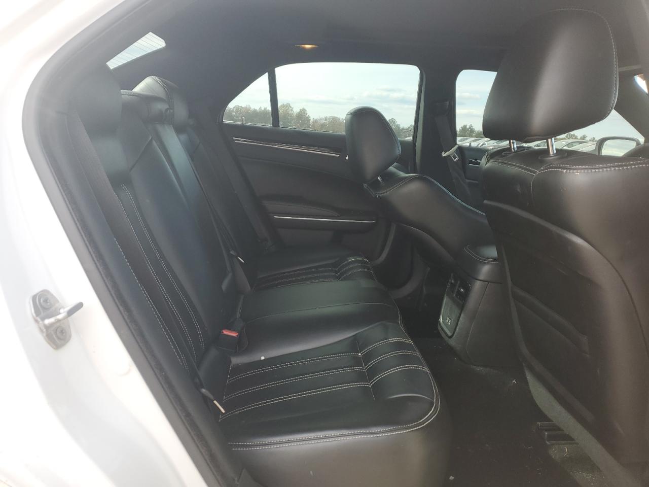 2022 Chrysler 300 S VIN: 2C3CCABG5NH256436 Lot: 82572305