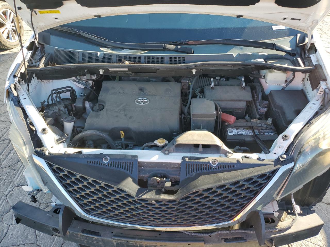 2012 Toyota Sienna Sport VIN: 5TDXK3DC8CS247668 Lot: 82375055