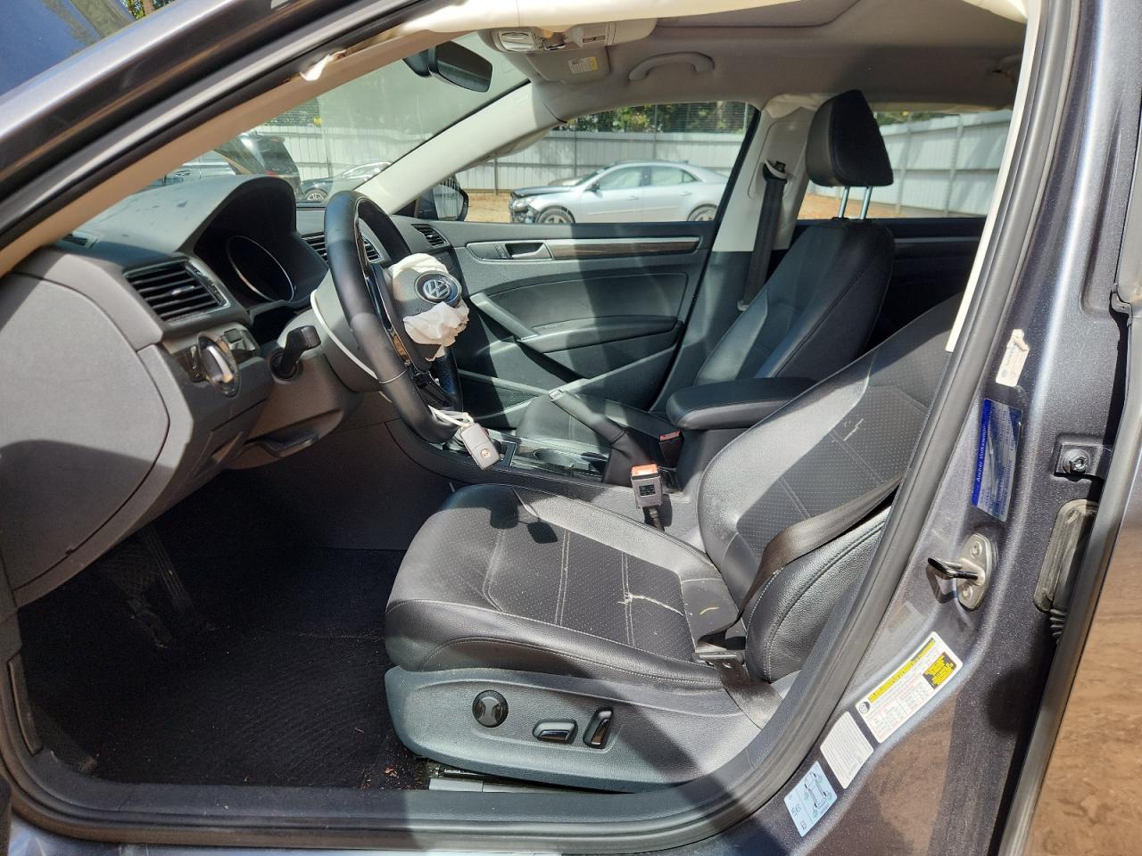 2016 Volkswagen Passat Se VIN: 1VWBS7A34GC050345 Lot: 81931505