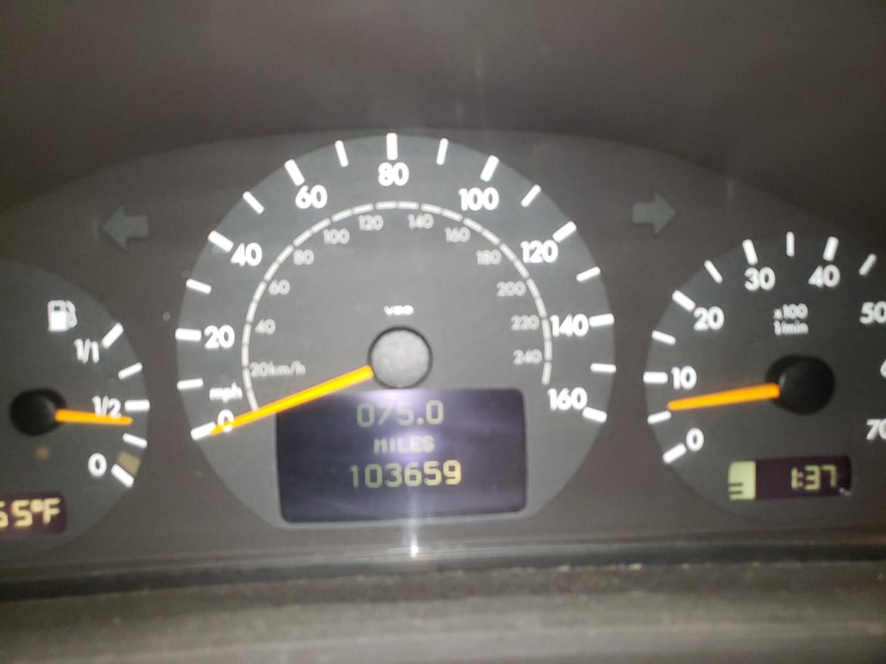 2001 Mercedes-Benz E 320 4Matic VIN: WDBJH82J01X048333 Lot: 86717755