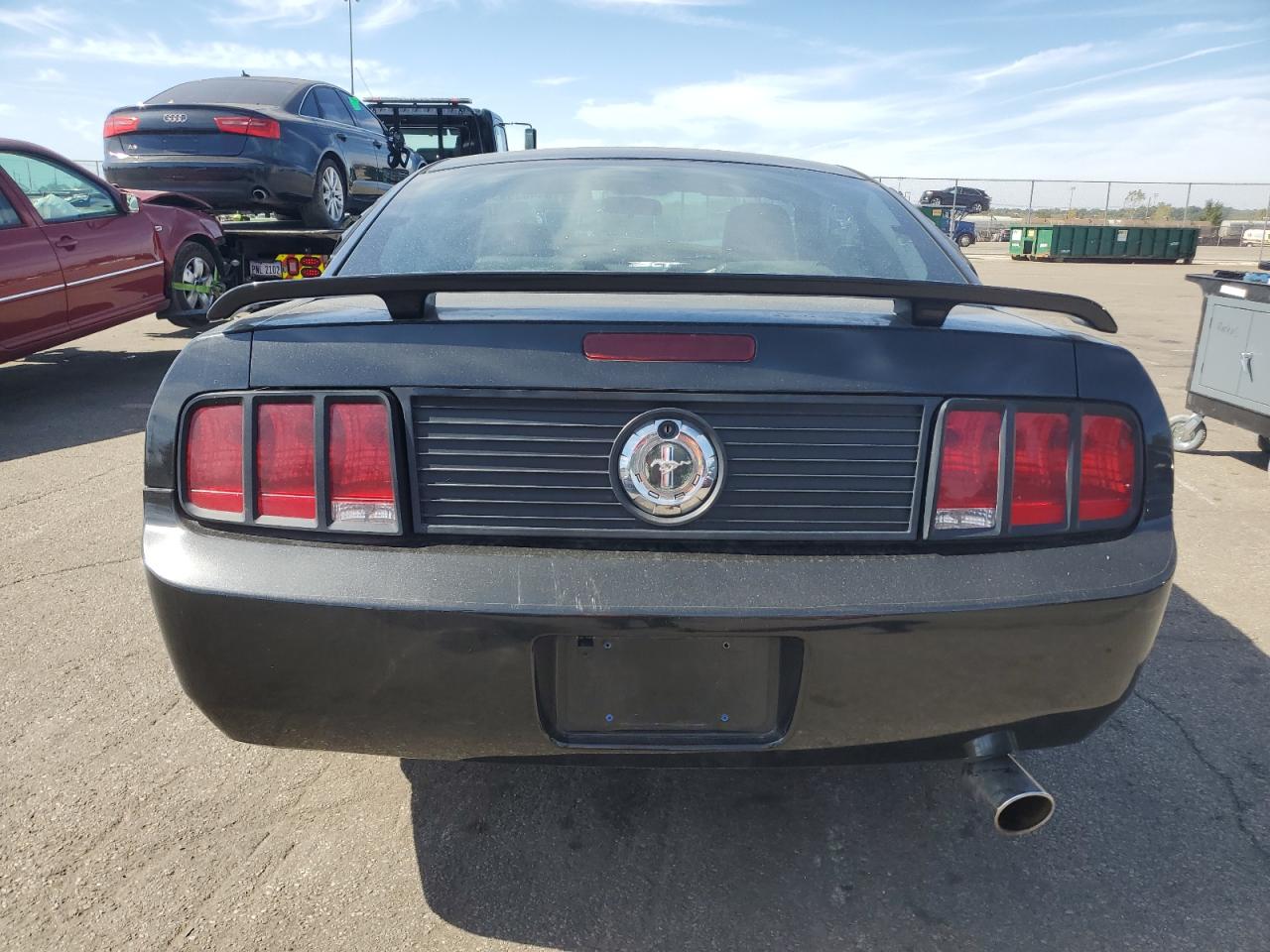 2005 Ford Mustang VIN: 1ZVHT80N455258548 Lot: 84403995
