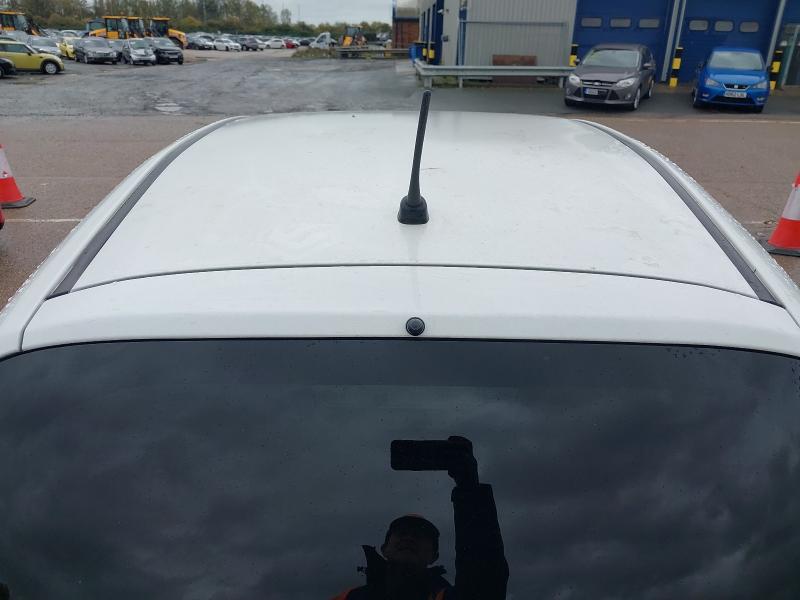 2014 HONDA JAZZ 1.4 I-VTEC ES PLUS 5DR