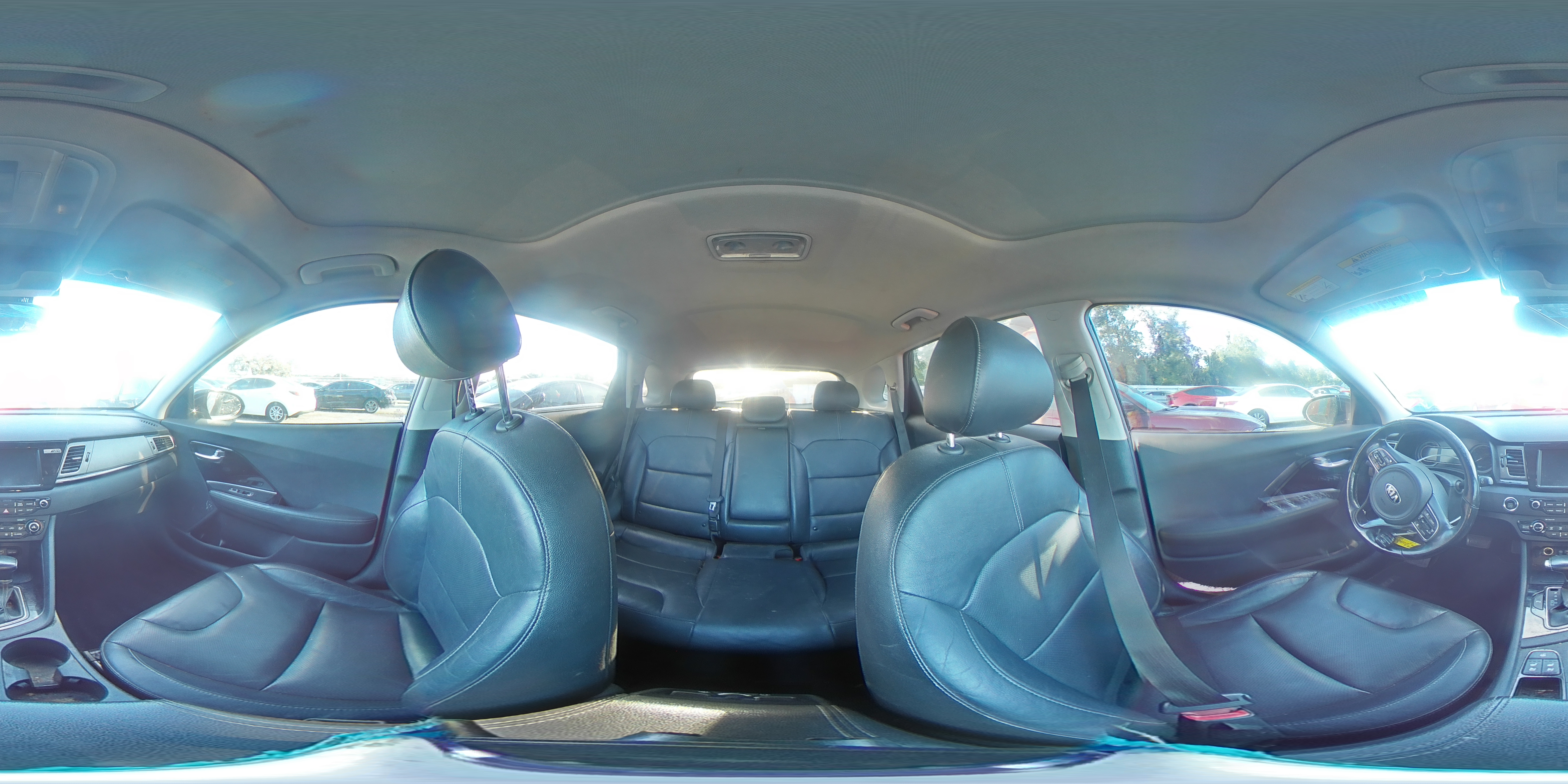 2018 Kia Niro Touring VIN: KNDCE3LC2J5118223 Lot: 84407425