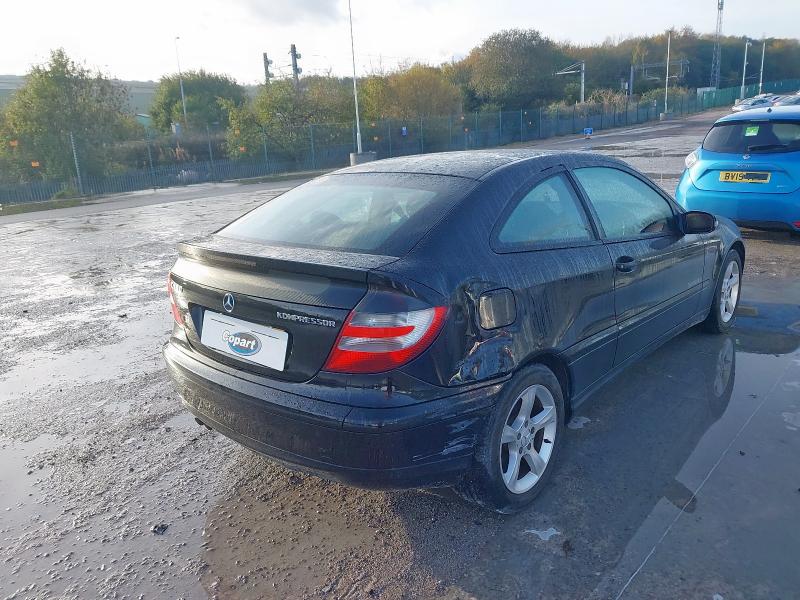 2004 MERCEDES-BENZ C CLASS C180K SE 3DR