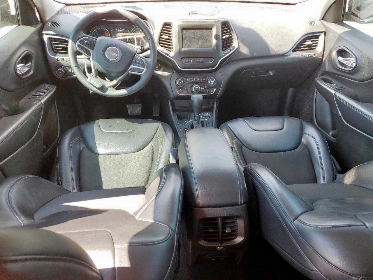 2020 Jeep Cherokee Latitude Plus VIN: 1C4PJLLB7LD586073 Lot: 85857525