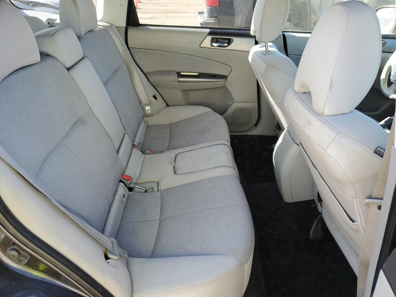 2012 Subaru Forester 2.5X Premium VIN: JF2SHADC7CG400825 Lot: 82203925