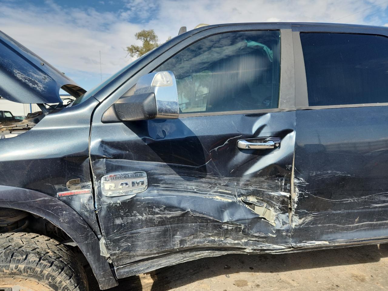 2013 Ram 2500 Longhorn VIN: 3C6UR5LLXDG564998 Lot: 86154325