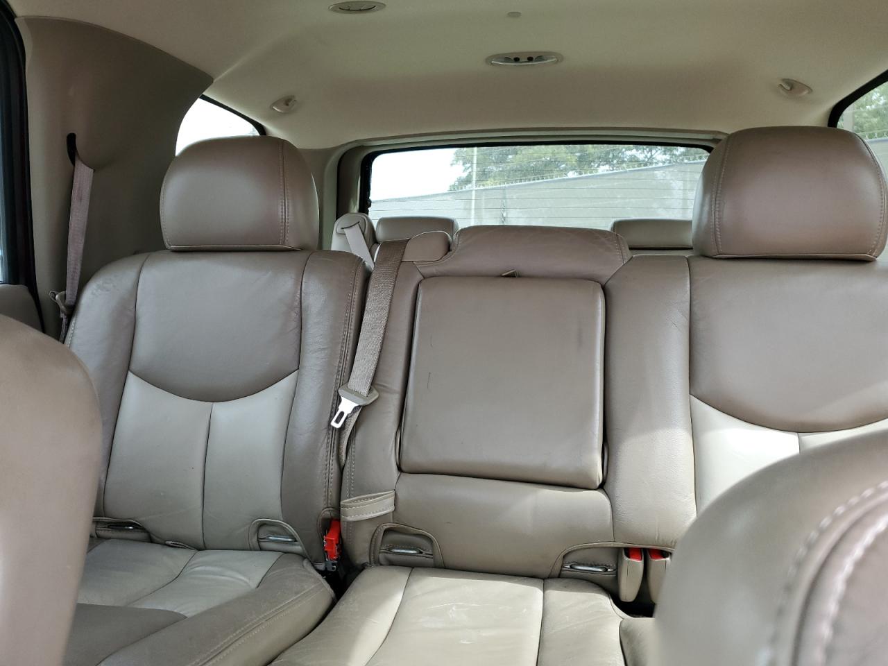 2005 GMC Yukon Denali VIN: 1GKEK63U25J138808 Lot: 82386525