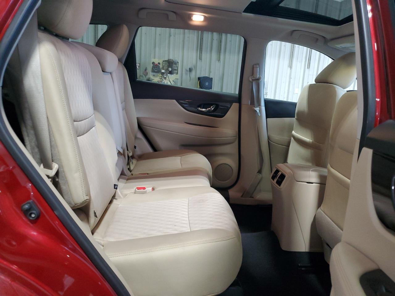 2019 Nissan Rogue S VIN: 5N1AT2MV5KC827390 Lot: 82733645