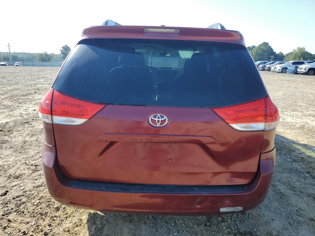 2014 Toyota Sienna Le VIN: 5TDKK3DC5ES486804 Lot: 71993975