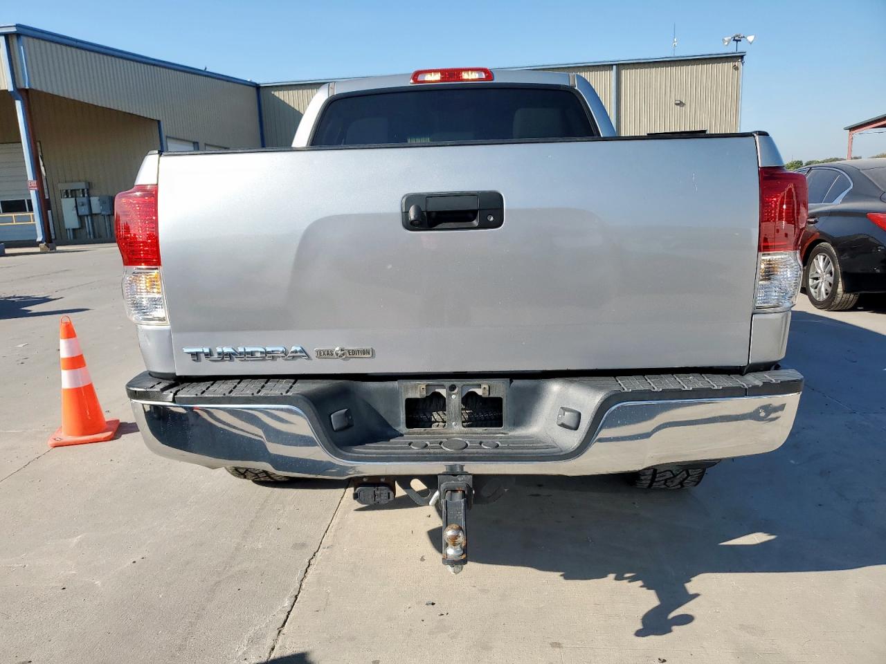 2011 Toyota Tundra Crewmax Sr5 VIN: 5TFEM5F10BX024073 Lot: 85581575