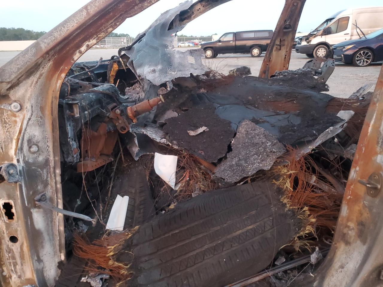 2024 Audi Q8 E-Tron Sportback Premium Plus VIN: WA1CAAGE7RB032733 Lot: 85519085