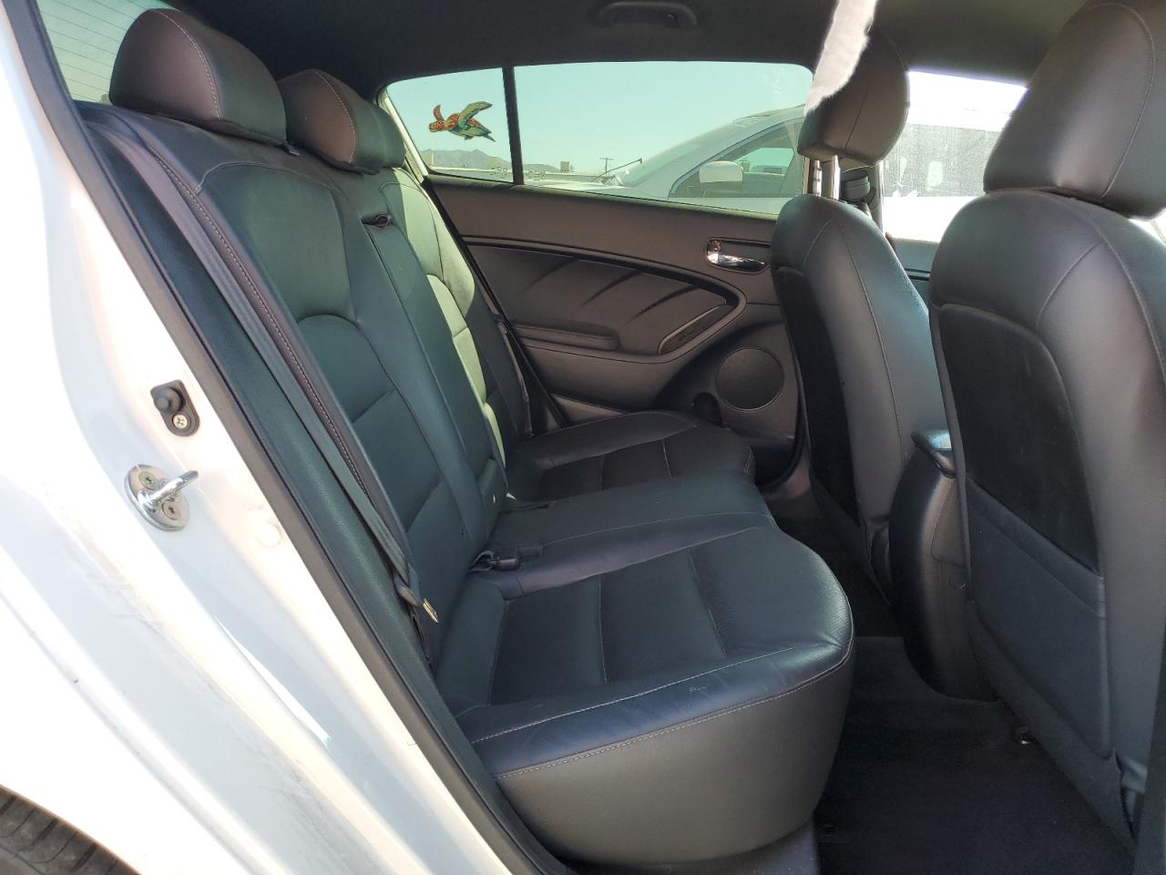 2017 Kia Forte Ex VIN: 3KPFN5A39HE064395 Lot: 90647675