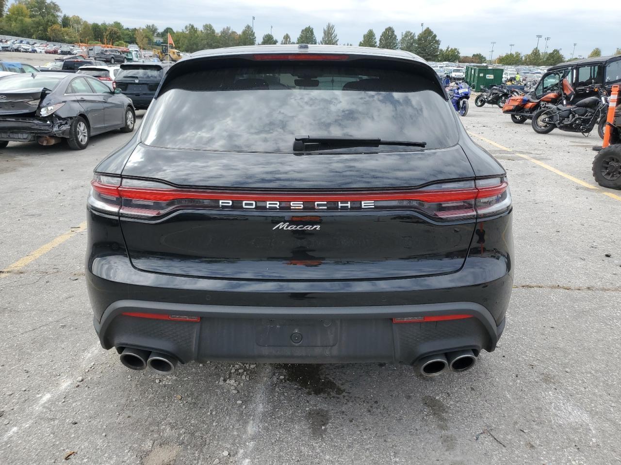 2024 Porsche Macan Base VIN: WP1AA2A52RLB09724 Lot: 87447115