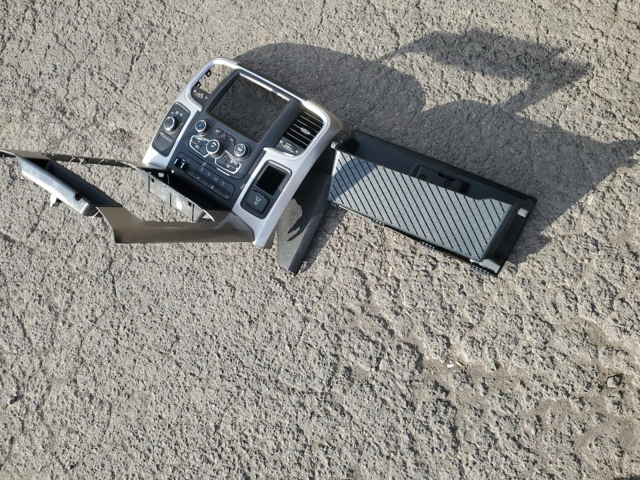 2015 Ram 3500 Slt VIN: 3C63R3HL1FG604784 Lot: 87415385