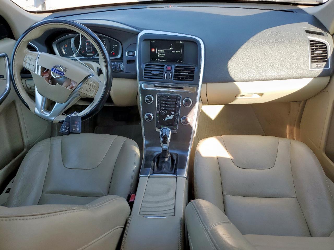 2015 Volvo Xc60 T5 Premier VIN: YV440MDK8F2721620 Lot: 82343205