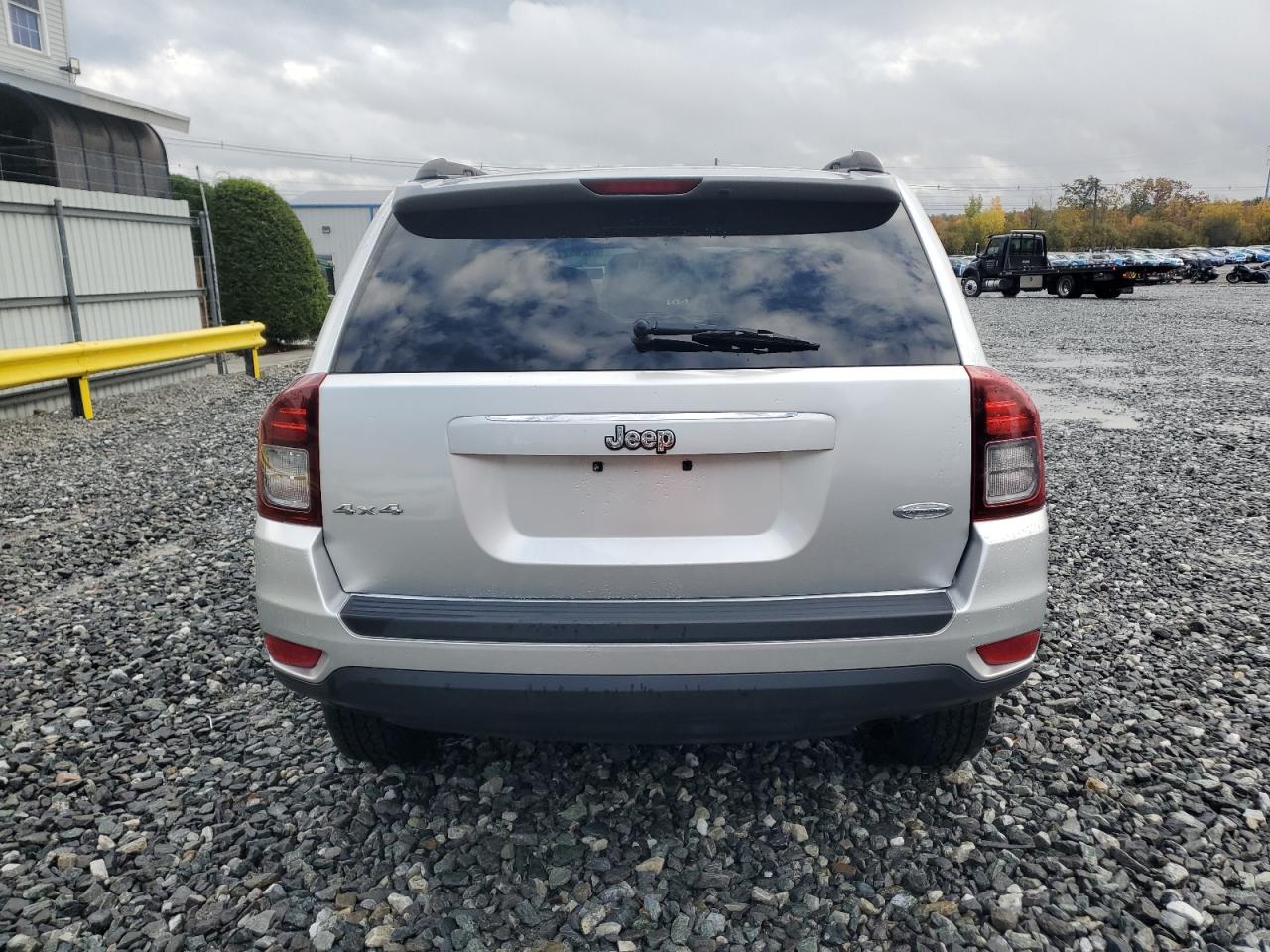 2014 Jeep Compass Latitude VIN: 1C4NJDEBXED530822 Lot: 82692775